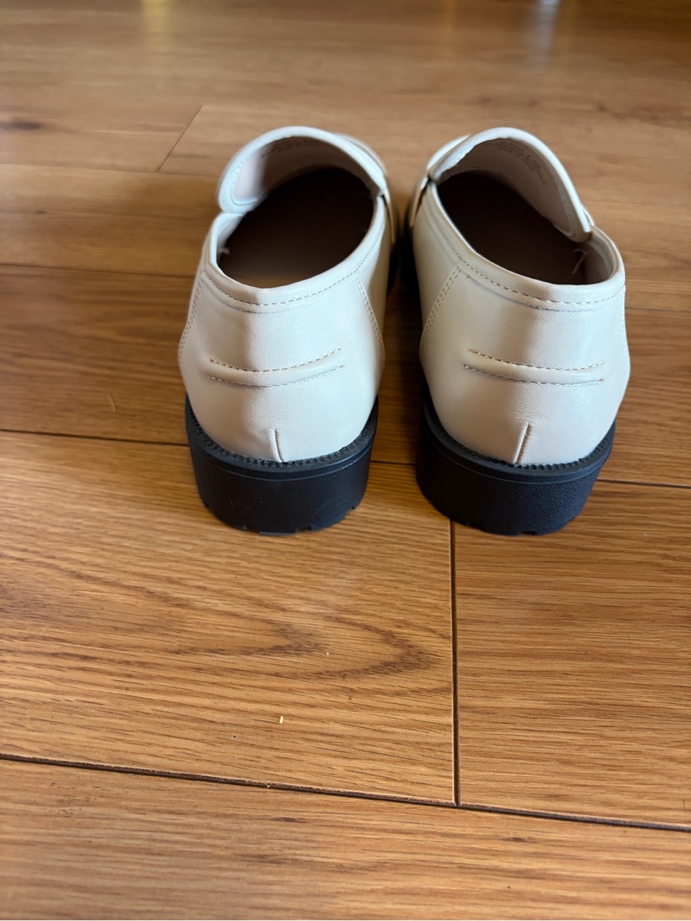 Sincerly Jules Cream Penny Loafers - Picture 4 of 6